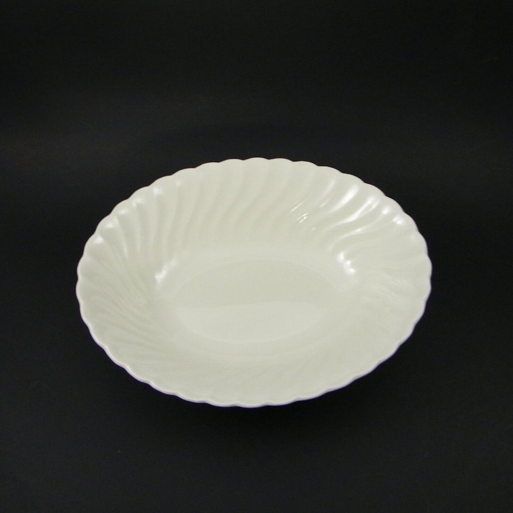 9" Johnson Brothers Regency Ironstone white Oval Bowl 1F1 Made in England